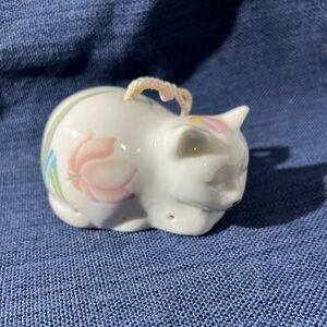 Floral Ceramic Potpourri Hanging Cat Figurine